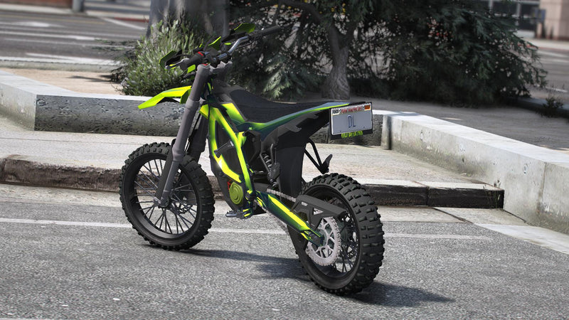 Surron Ultra Bee | Abzeichen entfernt